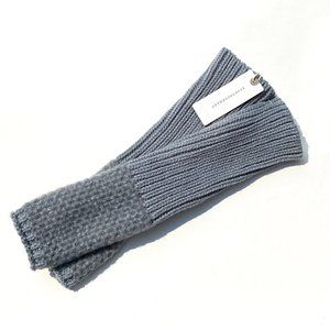 Anthropologie fingerless gloves / arm warmers, cashmere blend, NWT, blue.